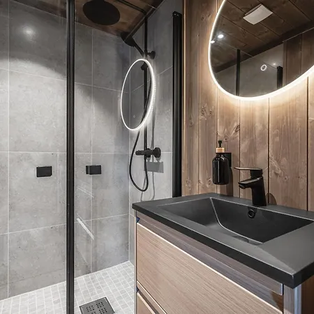 New Luxury In With Hot Tub, Mountain Views & Access Prázdninový dům