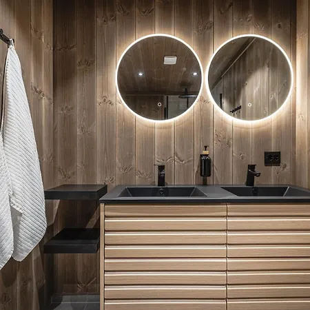 New Luxury In With Hot Tub, Mountain Views & Access Prázdninový dům *